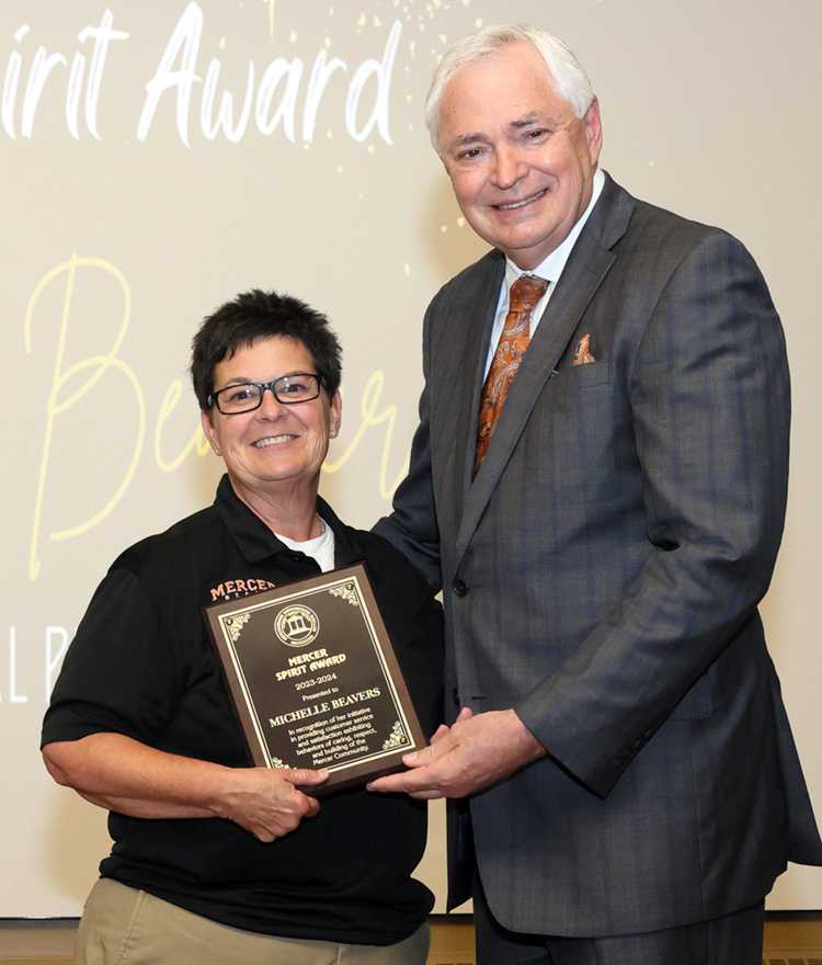 Michelle Beavers receiving the Mercer Spirit Award